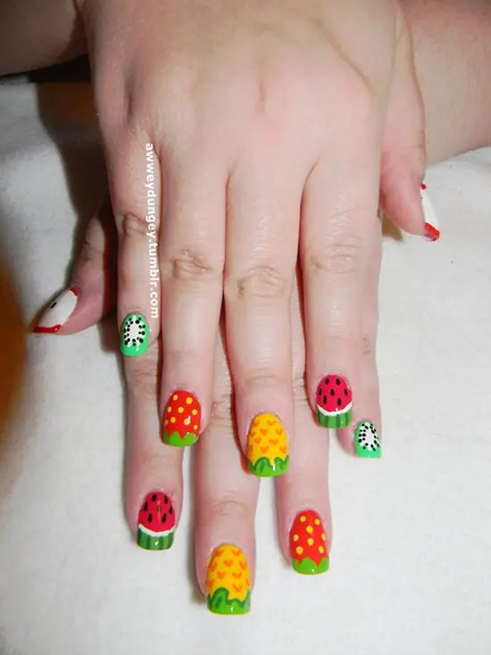 arte de uñas de frutas